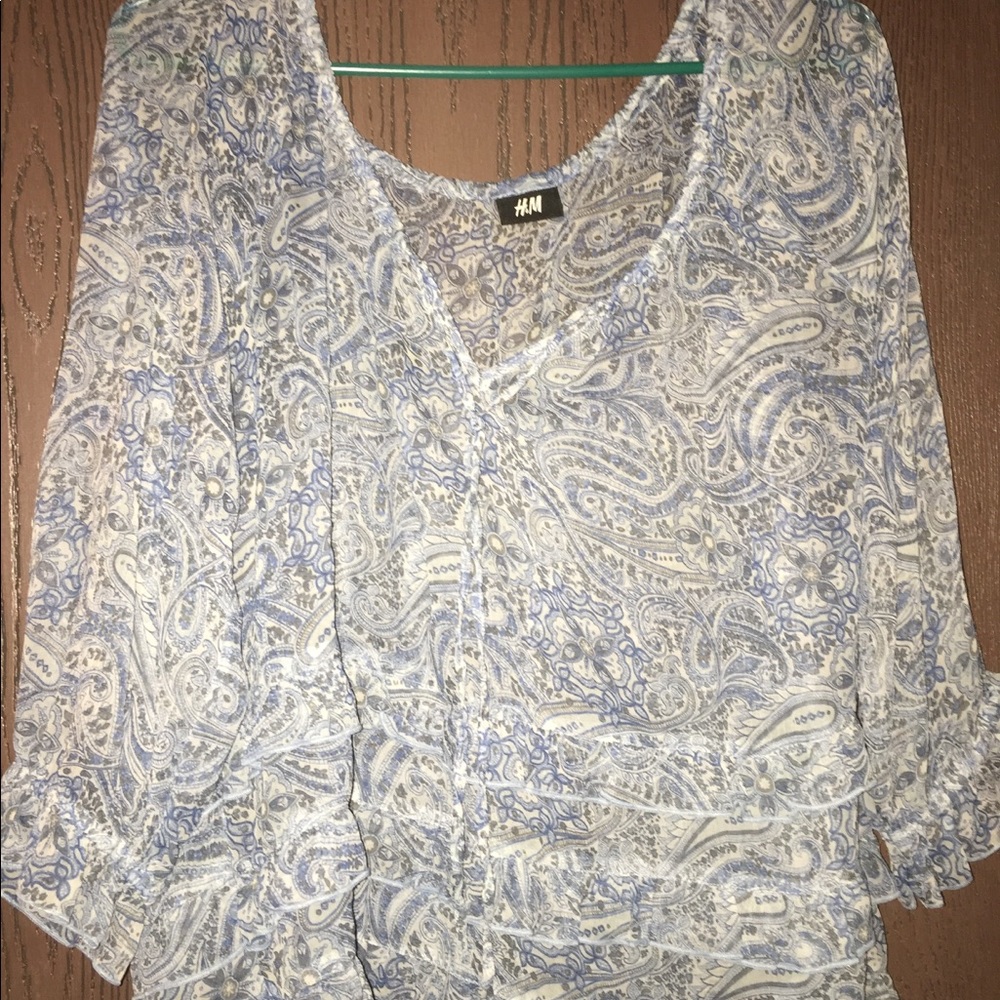 Women’s Ruffled H&M Blue Paisley Print Top